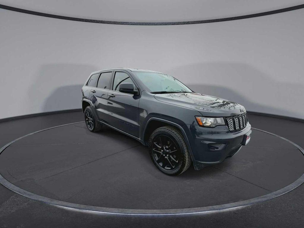 used 2017 Jeep Grand Cherokee car, priced at $10,290