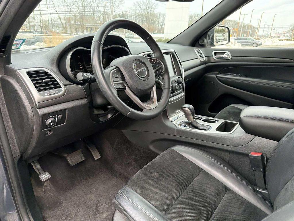 used 2017 Jeep Grand Cherokee car, priced at $10,290