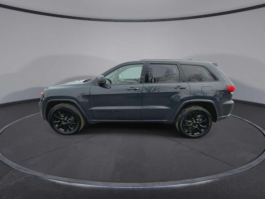 used 2017 Jeep Grand Cherokee car, priced at $10,290