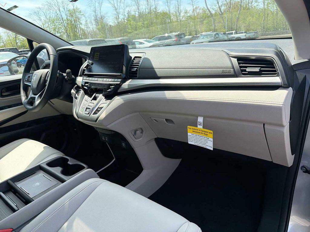 new 2026 Honda Odyssey car, priced at $44,997