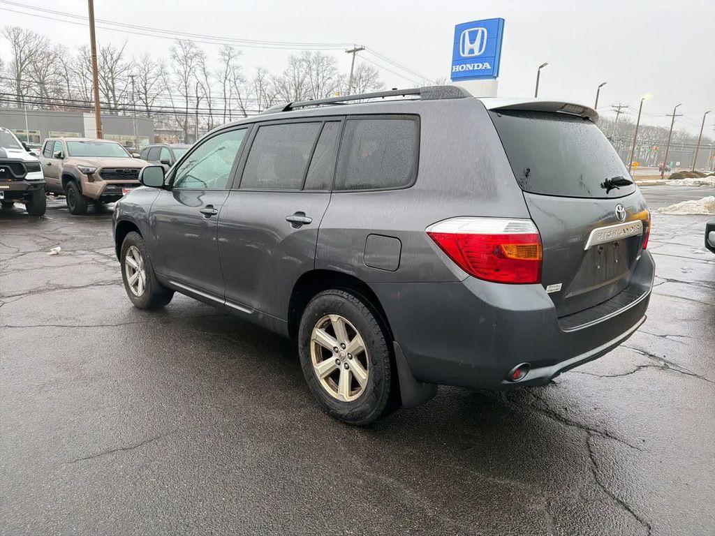used 2010 Toyota Highlander car, priced at $7,990