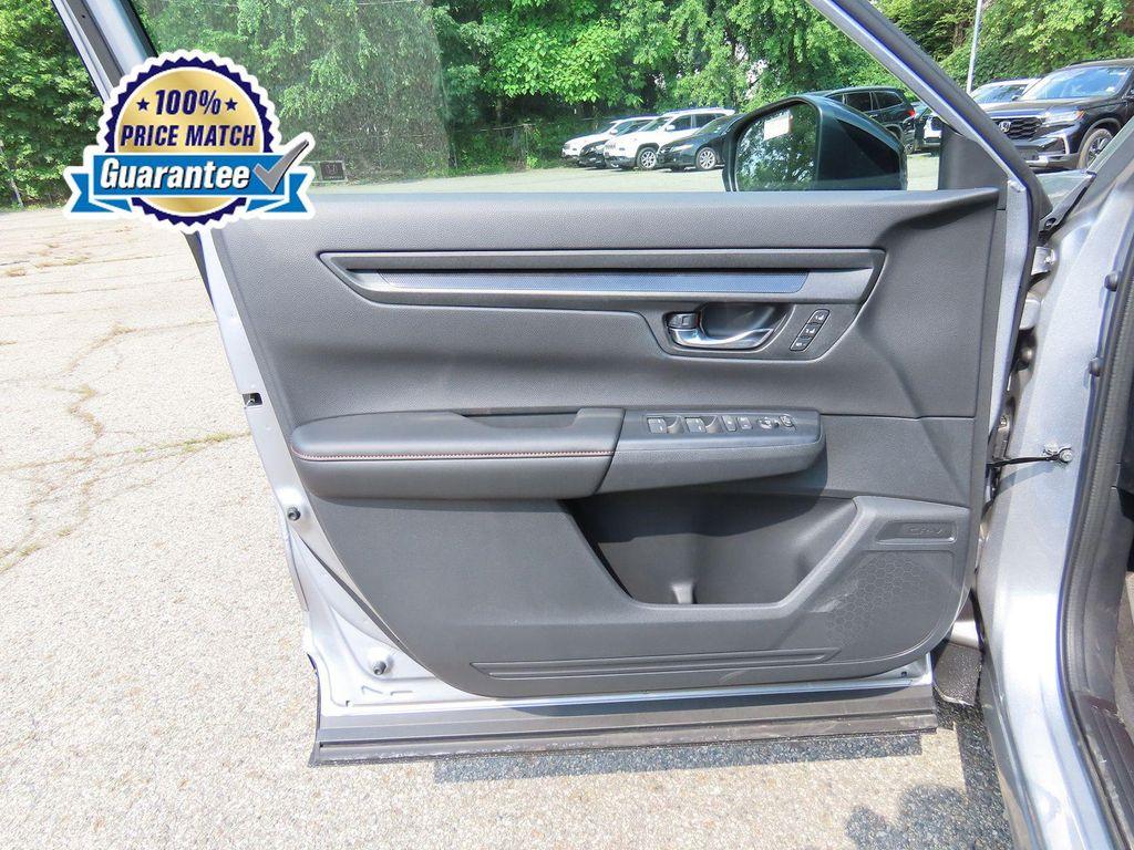 new 2026 Honda CR-V Hybrid car, priced at $39,428