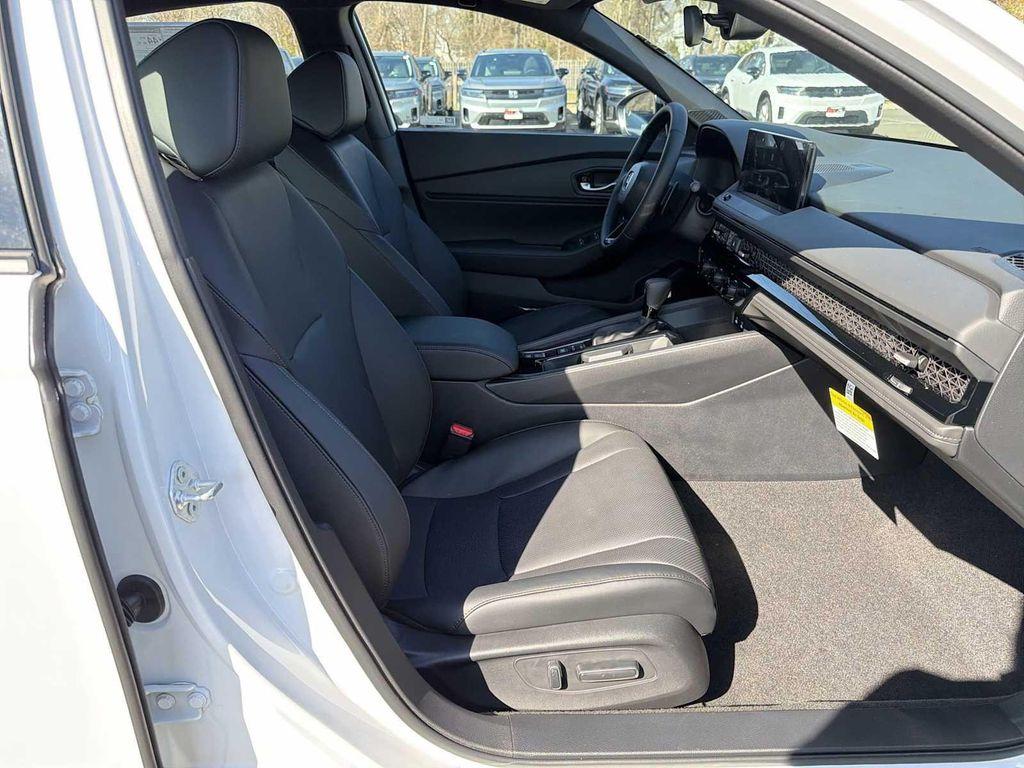 new 2026 Honda Accord Hybrid car, priced at $35,929