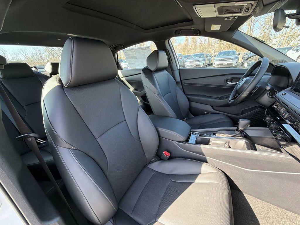 new 2026 Honda Accord Hybrid car, priced at $35,929