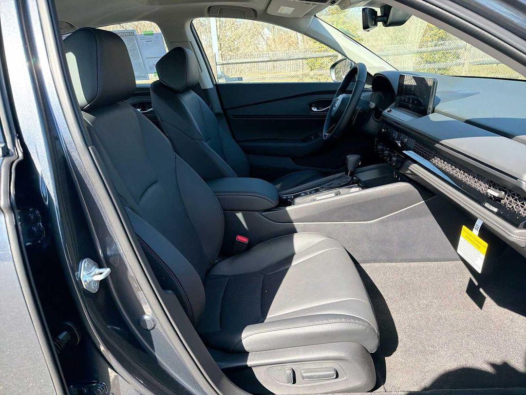 new 2026 Honda Accord Hybrid car, priced at $36,290