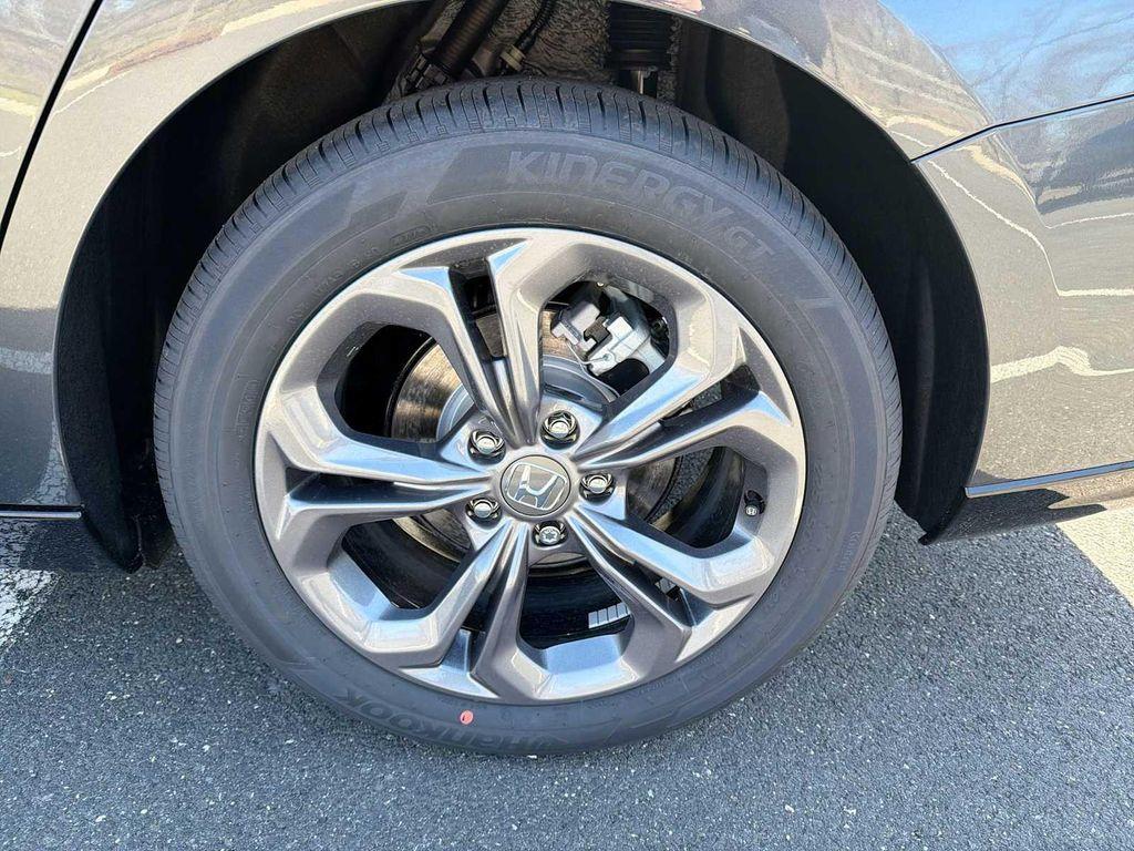 new 2026 Honda Accord Hybrid car, priced at $36,290