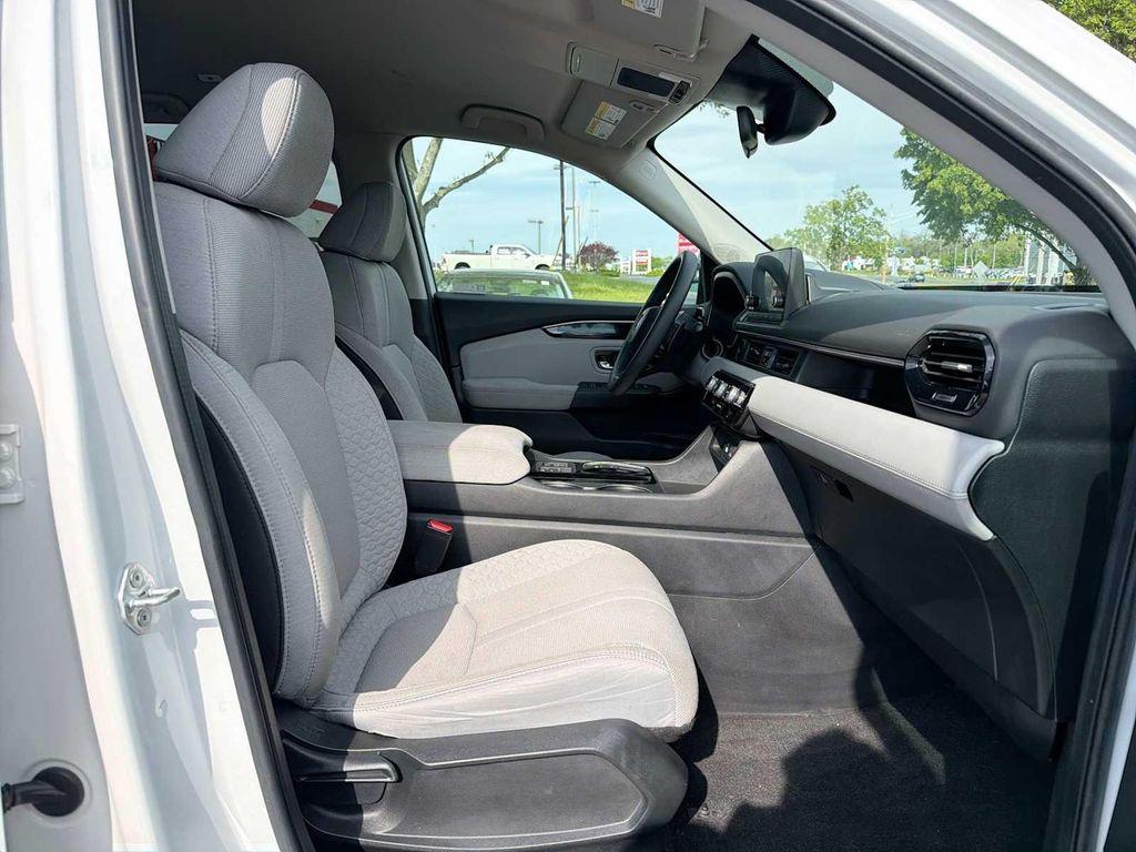 used 2023 Honda Pilot car, priced at $31,989