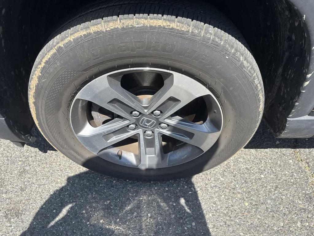 used 2023 Honda Pilot car, priced at $34,989
