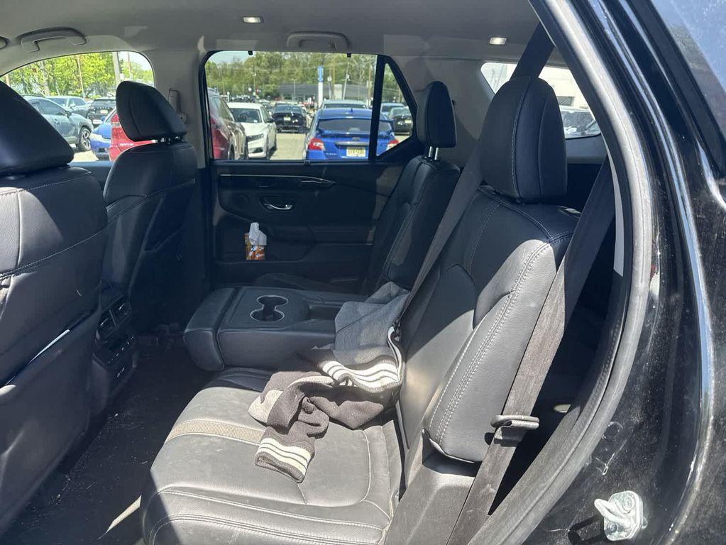 used 2023 Honda Pilot car, priced at $34,989