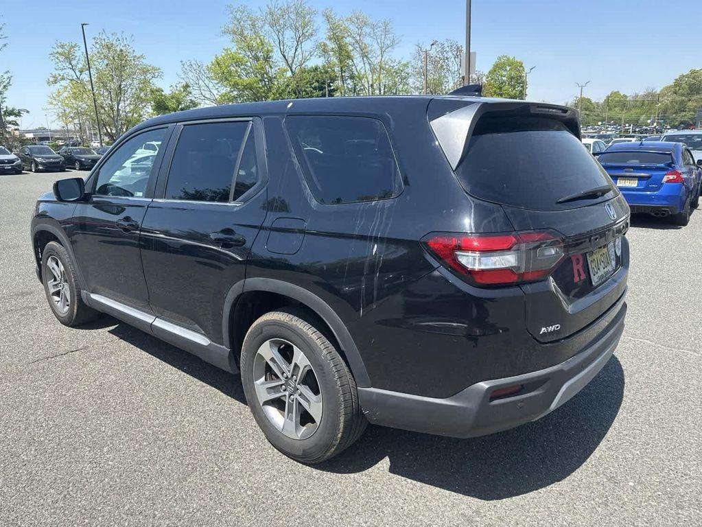 used 2023 Honda Pilot car, priced at $34,989