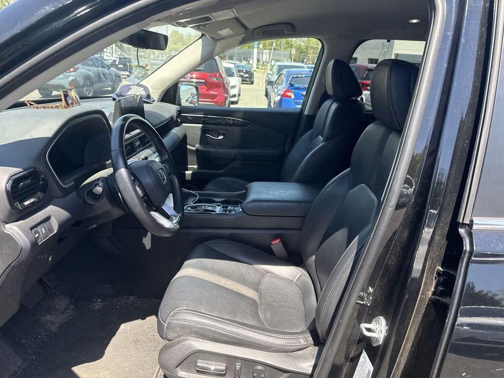used 2023 Honda Pilot car, priced at $34,989