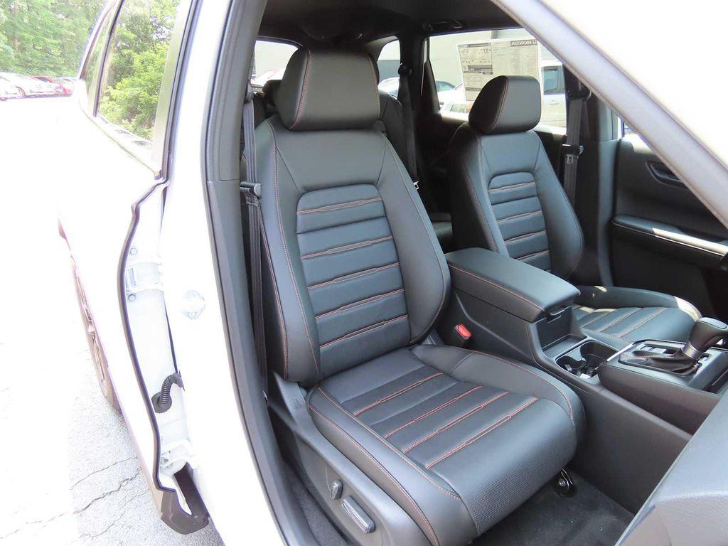 new 2026 Honda CR-V Hybrid car, priced at $40,108