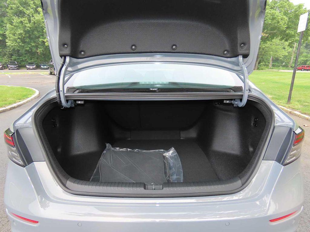 new 2025 Honda Accord Hybrid car, priced at $33,446