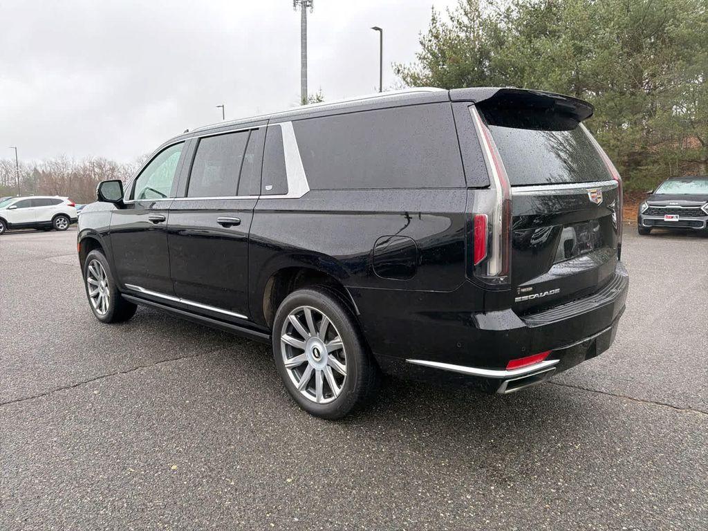 used 2023 Cadillac Escalade ESV car, priced at $65,990
