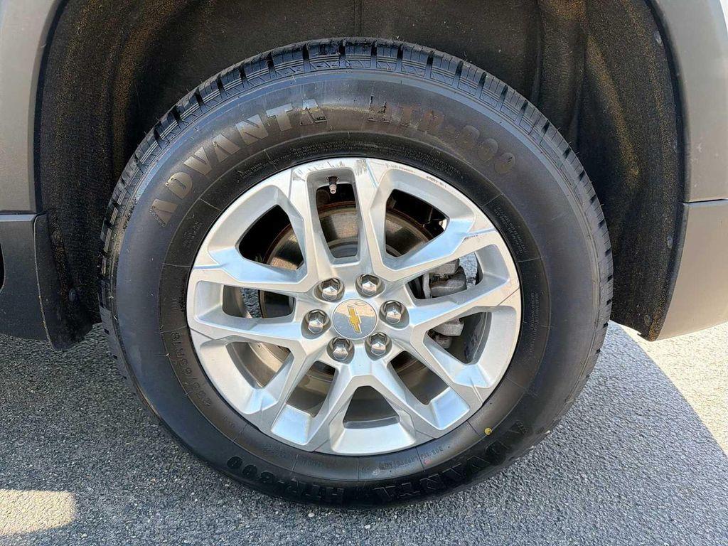 used 2019 Chevrolet Traverse car, priced at $21,388