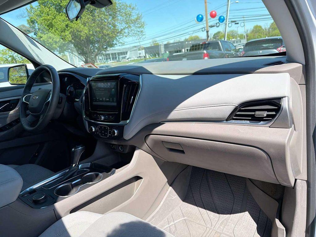 used 2019 Chevrolet Traverse car, priced at $21,388