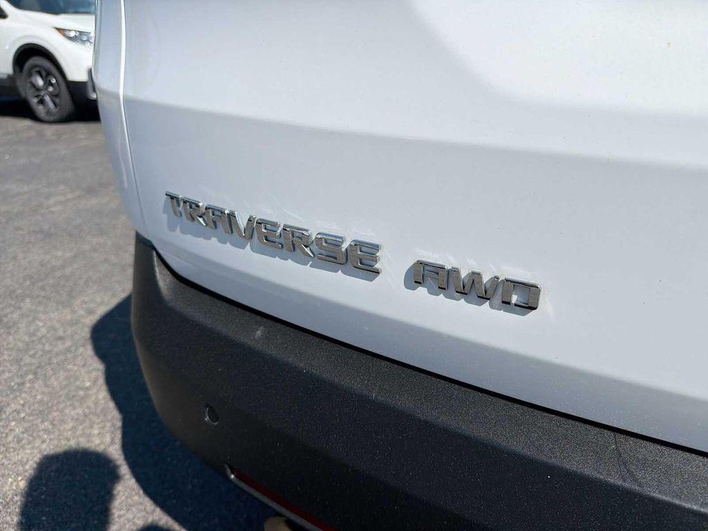 used 2019 Chevrolet Traverse car, priced at $21,388