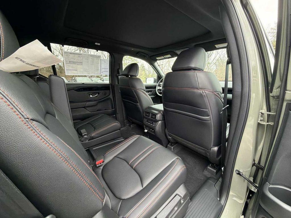 new 2026 Honda Pilot car, priced at $53,095