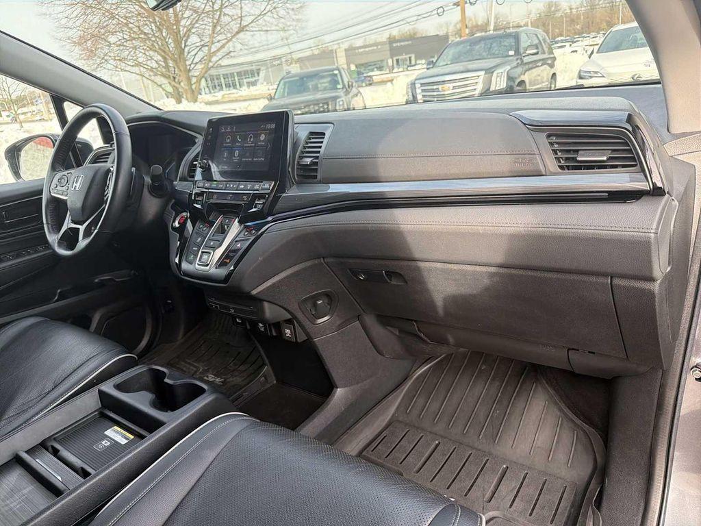 used 2023 Honda Odyssey car, priced at $38,990