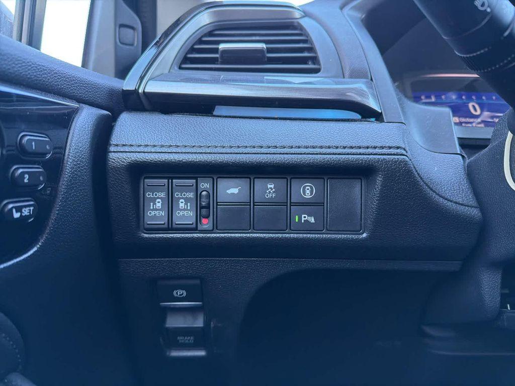 used 2023 Honda Odyssey car, priced at $38,790