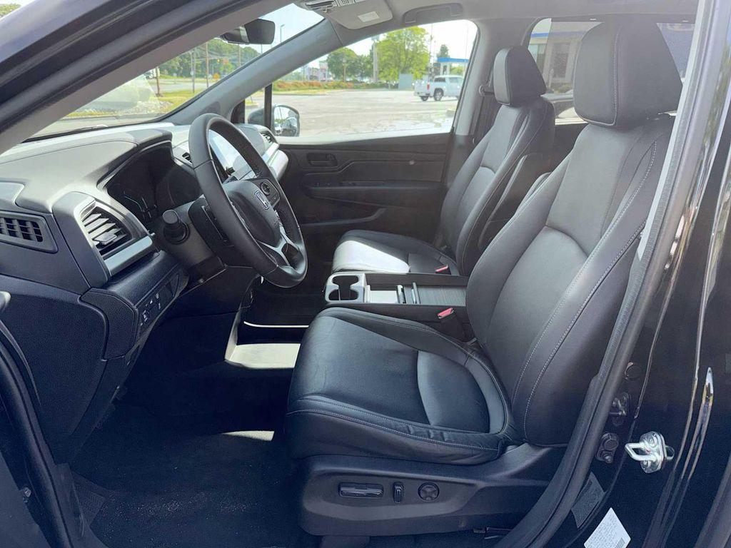 used 2024 Honda Odyssey car, priced at $35,289