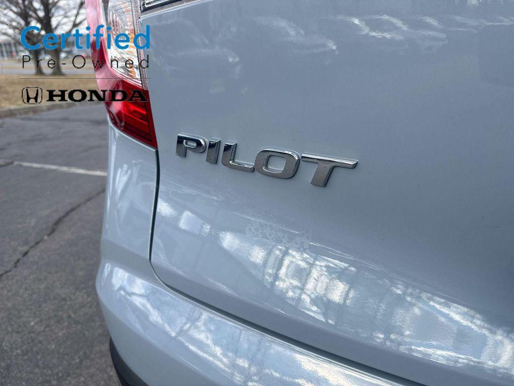 used 2022 Honda Pilot car, priced at $27,890