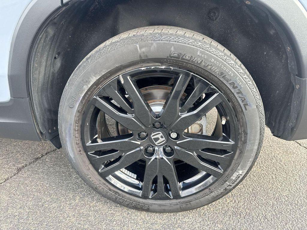 used 2022 Honda Pilot car, priced at $27,990