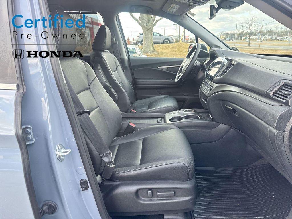 used 2022 Honda Pilot car, priced at $27,890