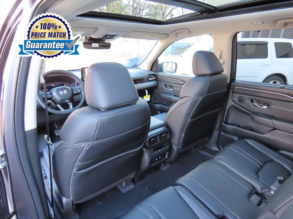 new 2026 Honda Pilot car, priced at $51,441