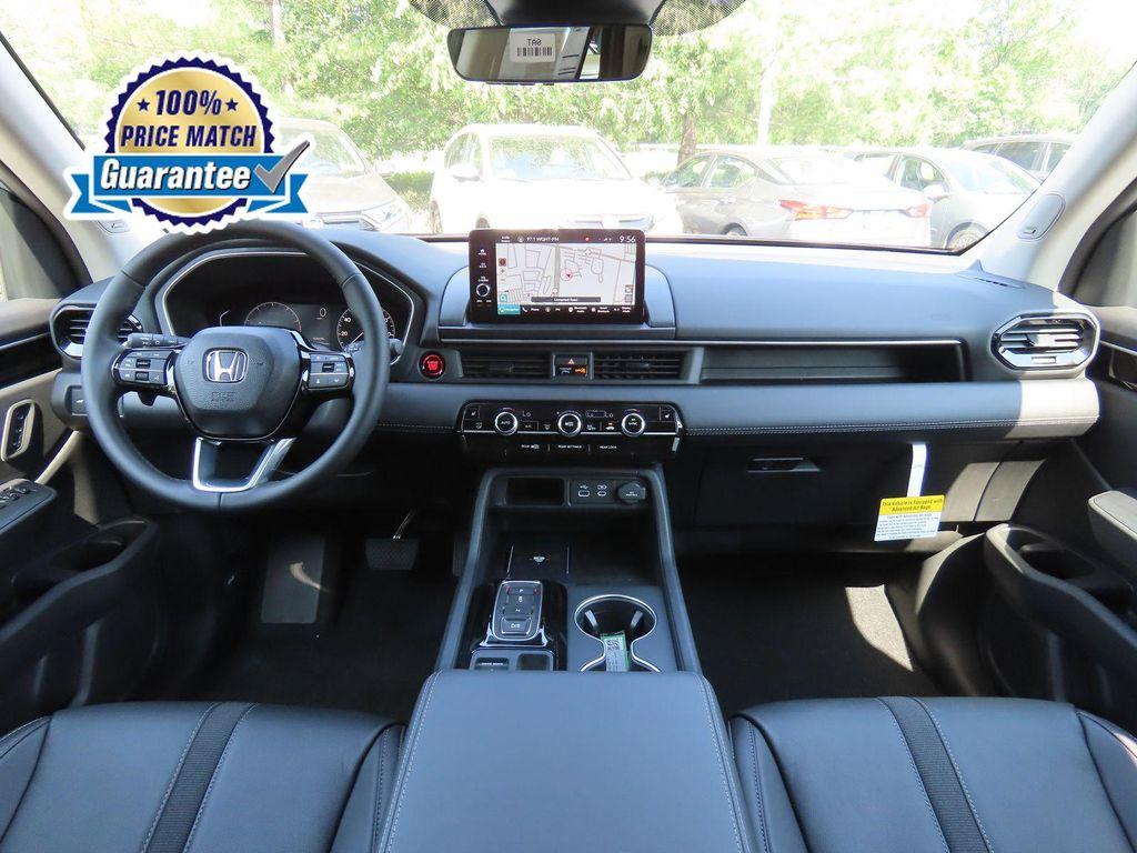 new 2025 Honda Pilot car, priced at $45,750