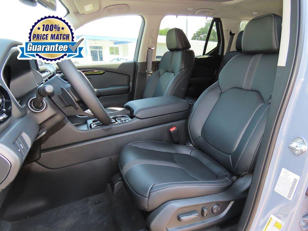new 2025 Honda Pilot car, priced at $45,750