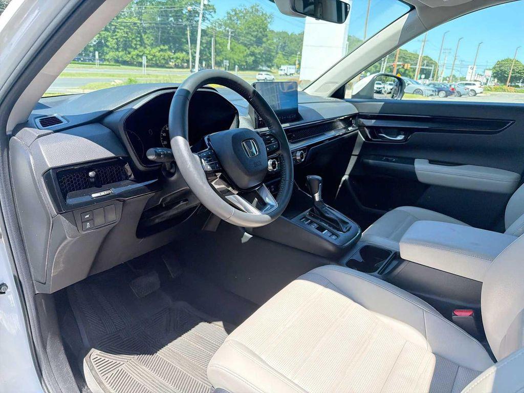 used 2023 Honda CR-V car, priced at $31,389