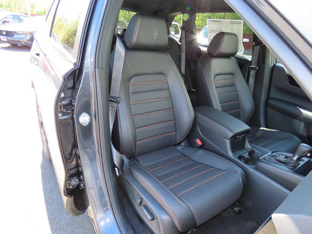 new 2026 Honda CR-V Hybrid car, priced at $44,000