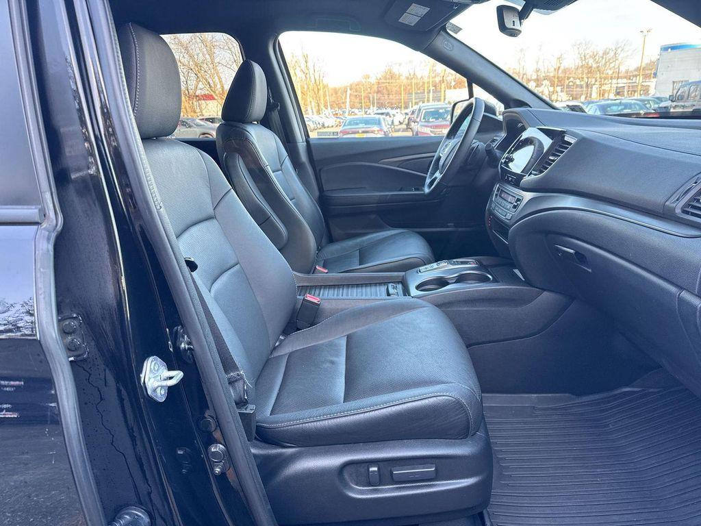 used 2023 Honda Passport car, priced at $30,890