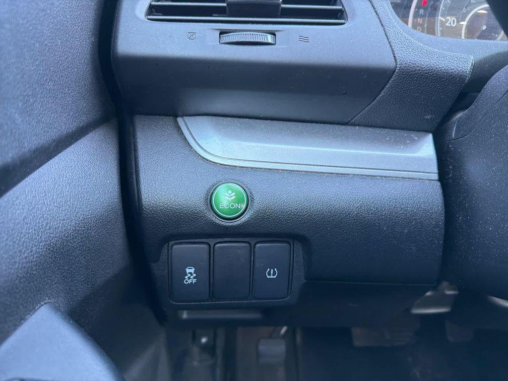 used 2015 Honda CR-V car, priced at $7,990