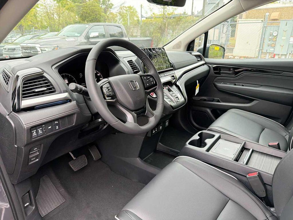new 2026 Honda Odyssey car, priced at $49,989