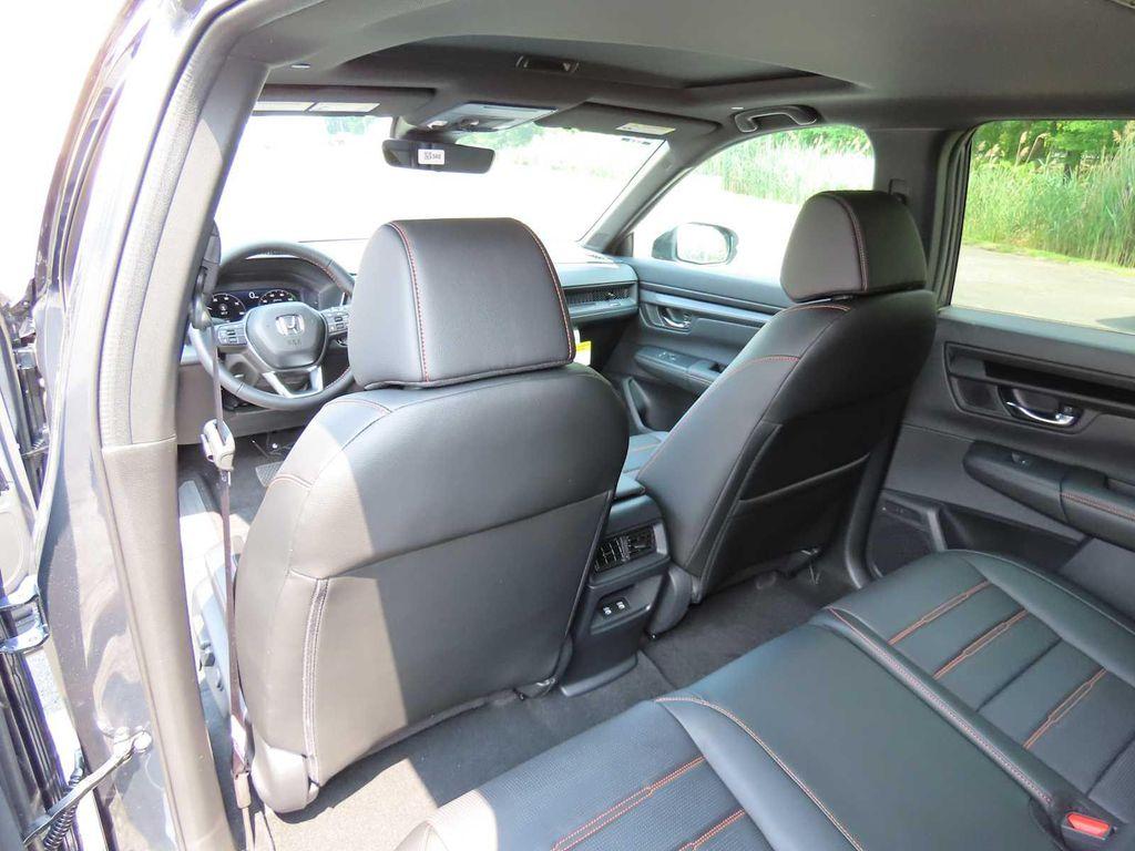 new 2026 Honda CR-V Hybrid car, priced at $39,653