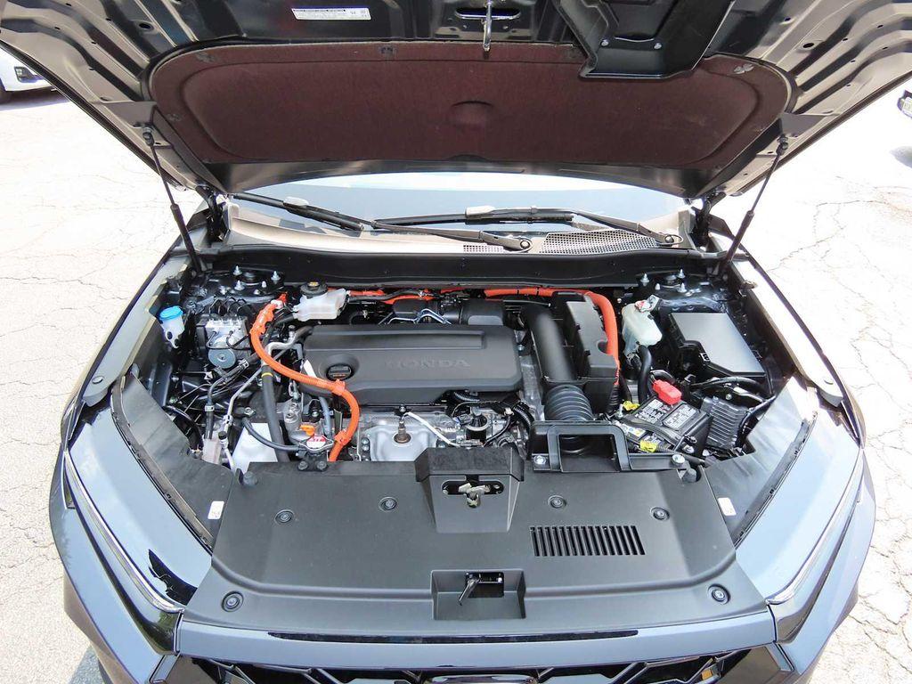 new 2026 Honda CR-V Hybrid car, priced at $39,653