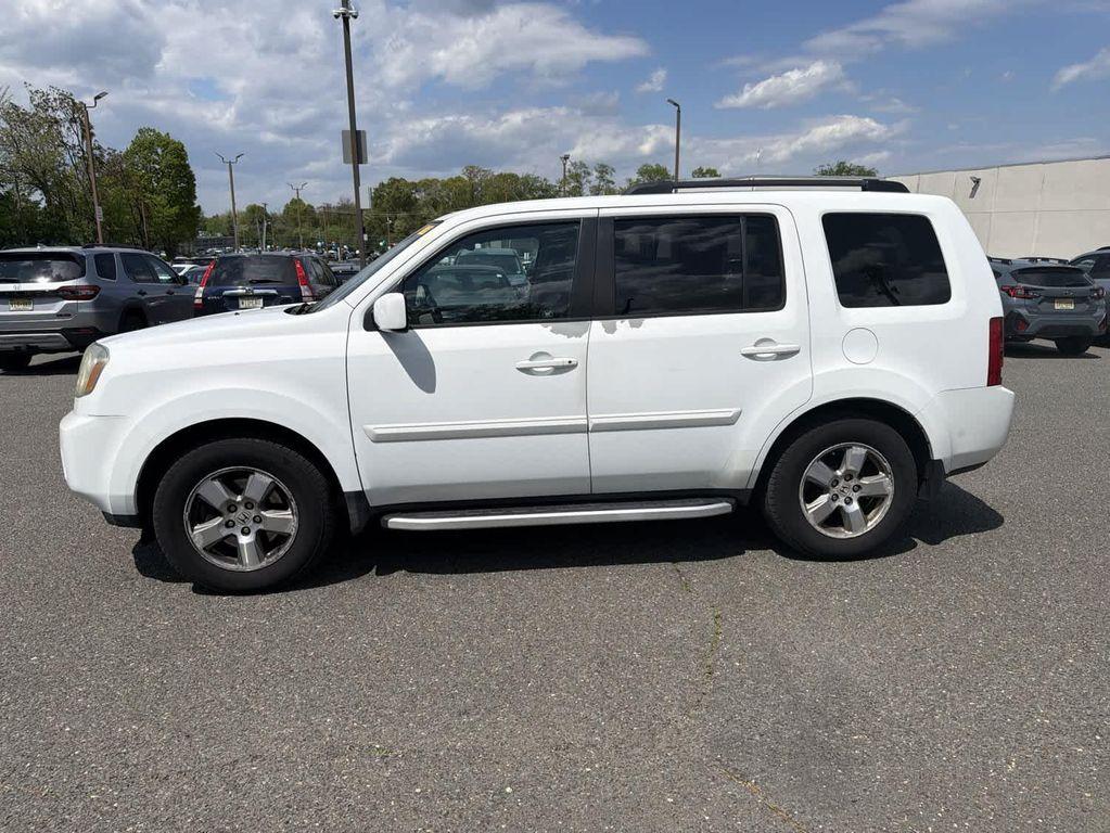 used 2011 Honda Pilot car, priced at $10,588