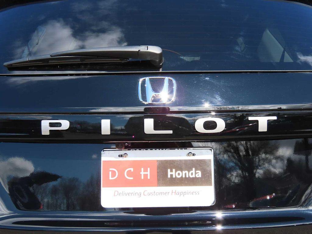 new 2026 Honda Pilot car, priced at $47,940