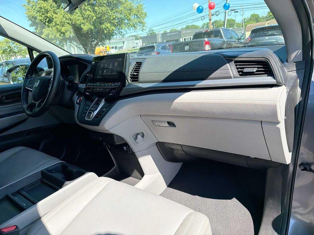 used 2018 Honda Odyssey car, priced at $16,289