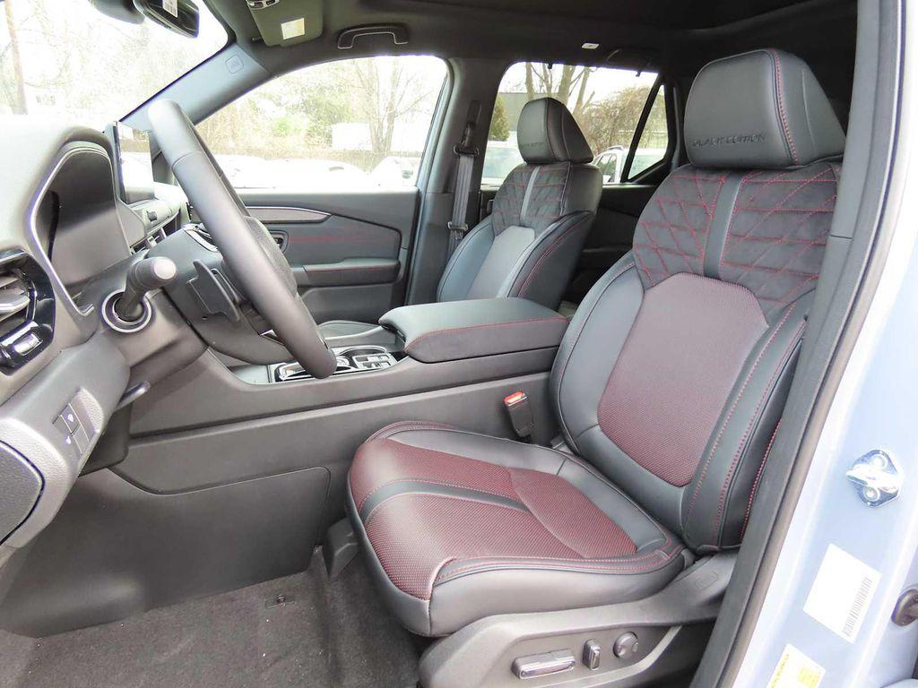 new 2026 Honda Pilot car, priced at $56,945