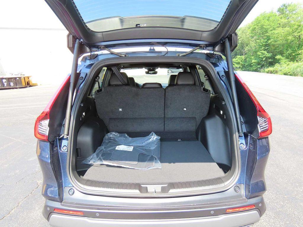 new 2026 Honda CR-V Hybrid car, priced at $39,653