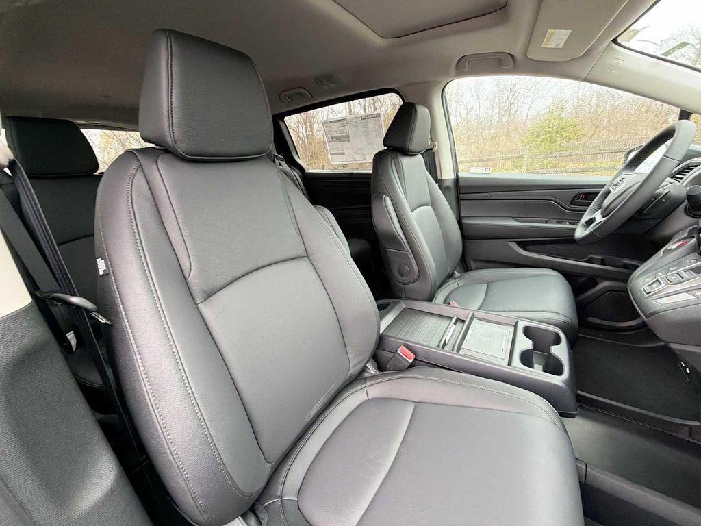 new 2026 Honda Odyssey car, priced at $44,997