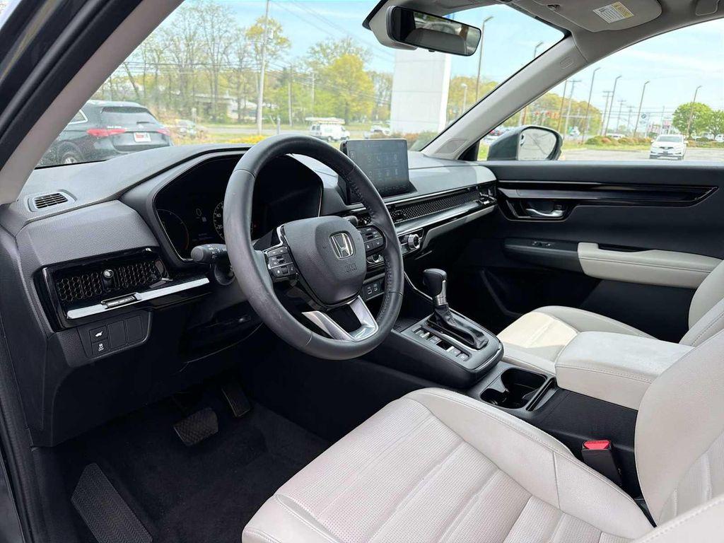 used 2024 Honda CR-V car, priced at $33,688