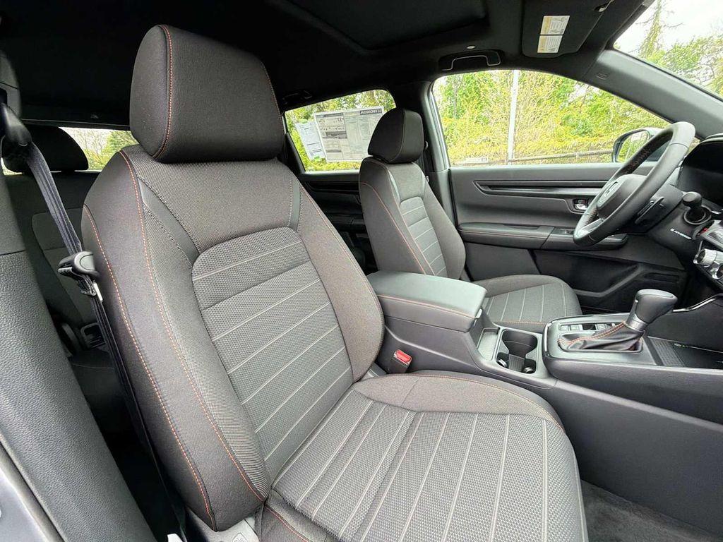 new 2026 Honda CR-V Hybrid car, priced at $39,579