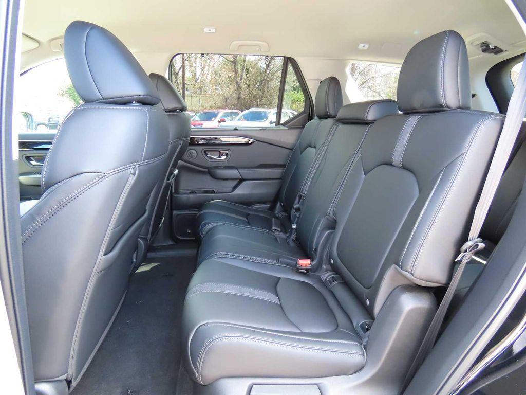new 2026 Honda Pilot car, priced at $47,390