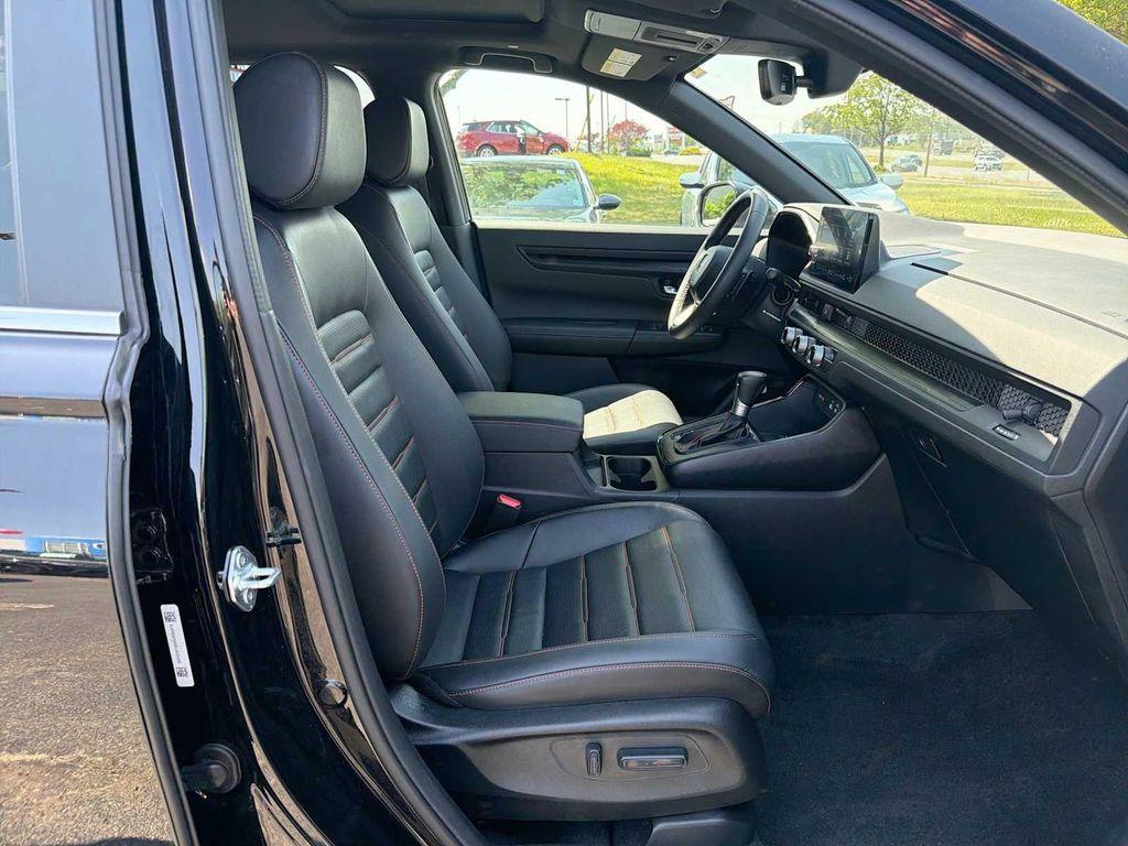 used 2024 Honda CR-V Hybrid car, priced at $33,888