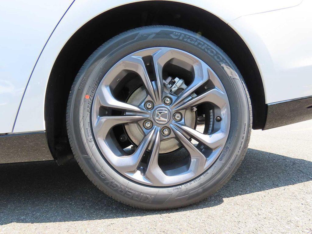 new 2025 Honda Accord Hybrid car, priced at $33,795