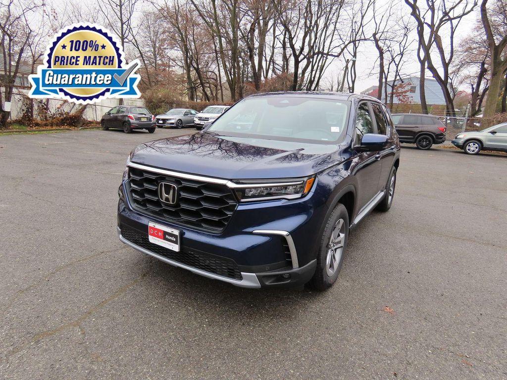 new 2025 Honda Pilot car, priced at $42,315